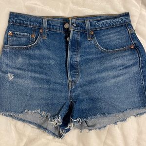 Levi’s shorts